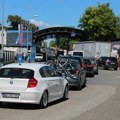 Stvaraju se gužve na granicama: Oglasio se AMSS: Pojačan saobraćaj na putevima ka Crnoj Gori, Bugarskoj i Severnoj…