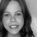 Umrla dečja glumica (11) nakon 12 srčanih udara: Lekari sumnjali na dengu, a pronašli tumor na mozgu