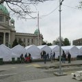 Popović (SSP) pitala Dačića o kampu ispred Doma Narodne skupštine Srbije