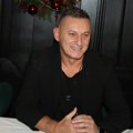 Trudna ćerka šaka polumente! Pevač ne krije sreću, emotivnim snimkom saopštio radosnu vest (video)