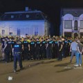 Jučerašnji dnevno-noćni protest u Zrenjaninu počeo i završio se hapšenjem i intervencijom policije [FOTO+VIDEO] Protest u…