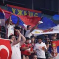 Kosovo je Srbija! Navijači Orlova zagrmeli u Rigi protiv Turske, odzvanjala cela hala