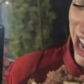Dua Lipa pokazala šta jede u pola 5 ujutru posle provoda: “Vreme je za doručak, balkanski stil”