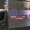 Na ulicama Njujorka prolaze kamioni koji na video-bimu prikazuju život Srba u AP KiM