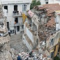 Eksplozija u Atini: Sumnja se na curenje gasa, istražitelji proveravaju stan na drugom spratu