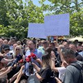 "Ko je sledeći": Književnik Živojin Rakočević održao emotivni govor u Gračanici: Sabijeni smo u geta, imamo potrebu da…