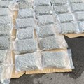 Nađeno 17 kila droge u dilerskoj jazbini kod Bačkog Petrovca: Uhapšena trojica
