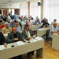 Vlasotinački odbornici uvećali sebi naknade, predlog o besplatnom vrtiću „na čekanju“