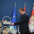 Štampa na nemačkom: Barem je predsednički trpezarijski sto bogato postavljen u krizom uzdrmanoj Srbiji