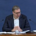 Vučić: Rafinerija do 1. novembra može da radi bez dotoka nafte!