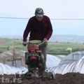 U ovoj topličkoj oazi sve radi kao sat! Meštani napravili poljoprivredni "BUM": Pokazali kako se pravi uspeh, a usput snizili…