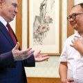 Putin ga je prvi put upoznao kad je bio dete, danas ga je u Kini opet sreo i dobio specijalni poklon!