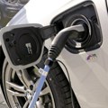 Komesari EU nezadovoljni električnim vozilima: Baterije ne izdržavaju put do Strazbura