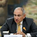 Pašinjan: Nemoguće je istovremeno biti članica EAES i Evropske unije