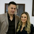 Andrija Milošević spakovao kofere i napustio Srbiju: Evo gde će sa suprugom provesti narednih mesec dana