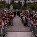 Pogledajte kako su vernici dočekali patrijarha Porfirija u Podgorici