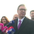 Vučić na pitanje o funkcionerskoj kampanji: Radim svoj posao kao predsednik svih građana