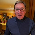 "Na visinskim sam pripremama": Vučić iz Davosa pokazao svoju večeru, obratio se građanima (video)