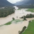 U Sloveniji kataklizma, nevreme razmontiralo puteve! Podrumi i polja pod vodom, osvanuo snimak na mrežama! (video)