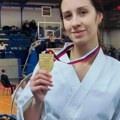 Zlato za karatistkinju ivu: Paraćinki medalja sa turnira u Kraljevu