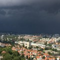 (Mape) tačna satnica kada će se pljuskovi sručiti na Srbiju: Stvara se opasna olujna linija, RHMZ će se hitno oglašavati…