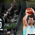 Dončića i Bongu razdvajali saigrači u pobedi Nemačke nad Slovenijom u Ljubljani