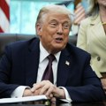 Трамп тужи Њујорк тајмс за 15 милијарди долара