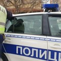 Osmoro ljudi povređeno u sudaru autobusa i kombija
