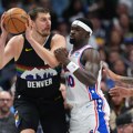 Osam poena i 14 asistencija Jokića u pobedi košarkaša Denvera protiv Filadelfije