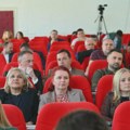 Drugo javno slušanje o izmenama izbornih zakona: Vlast tvrdi da se ispunjavaju ODIHR preporuke, dok iz opozicije odgovoraju da…