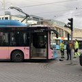 Fijasko na prvoj vožnji: Autonomni autobus sudario se sa tramvajem nakon par kilometara