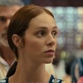 Ako vam nedostaje „Beli lotos“, Netflix ima novu seriju za vas