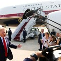 Tramp prvi put leteo predsedničkim avionom koji mu je poklonio Katar: Luksuz od 400 miliona dolara