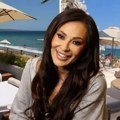Koktel i ležaljka u prvom redu: Ceca uživa sa Anastasijom u Španiji, otišle u luskuzni bar: Ovako se opuštaju