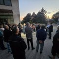 Meštani Pasjače traže asfalt, prostor za okupljanje i zamenu dotrajalih bandera