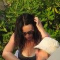 "Podele rađaju podele" Evo čime se Sloboda Mićalović bavi na plaži - zbog ovoga se zamislila: "Srce samo što nije iskočilo iz…