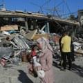 Izraelska vojska potvrdila da je izvela napad na izbeglički kamp u Gazi, najmanje 120 ljudi ubijeno