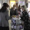 Kolo srpskih sestara paketićima obradovalo decu na pedijatrijskoj klinici