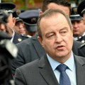 "Drugi napadač će sam da se preda": Ministar Dačić se oglasio povodom ubistva muškarca u parku na Voždovcu