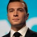 Ovaj mladi političar izazvao je večeras žestok potres u Evropi: Ona mu čuva leđa, viđen za novog predsednika
