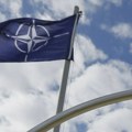 Lord Robertson: Bezbednost Kosova je važna za NATO, nema opasnosti od rata