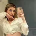 Devojka prodala svoju nevinost za 1,9 miliona evra: Laura otkrila ko je pobednik "aukcije", ali i kako je potrošila novac
