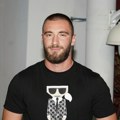 Povukao se iz javnosti, a sada raskrinkano čime se bavi! Evo kako Mensur Ajdarpašić zarađuje novac