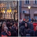 Završen protest ispred SNP! Policija bila između dve grupe koje su razmenjivale uvrede
