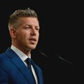 Mađar vraća sto miliona forinti preduzetniku koje je na račun stranke uplatio tik pred izbore