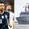 Britanski ratni brod upao na teritoriju Argentine: Drama uoči spektakularnog susreta na Mundijalu