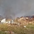 Ponovo gori divlja deponija iza „Džinsija“: Građani ne prestaju da udišu otrovan dim