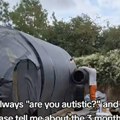 Umesto kućice napravio funkcionalni "svemirski brod" u dvorištu: Inspiracija mu bio film "Star Wars", a detalji su nestvarni