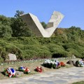 U Šumaricama obeležen veliki školski čas: Sećanje na nevine žrtve kragujevačke tragedije