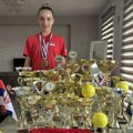 Za dva meseca napredovala na rang listi više od 600 mesta: Teniserka Ena Ilić iz Kragujevca državna prvakinja u uzrastu do…